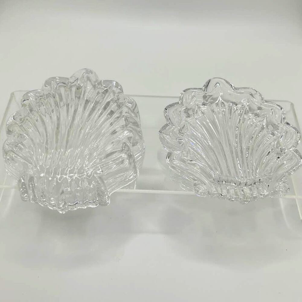 Vintage Sea Shell Shaped Small Glass Trinket Box - Picture 6 of 7